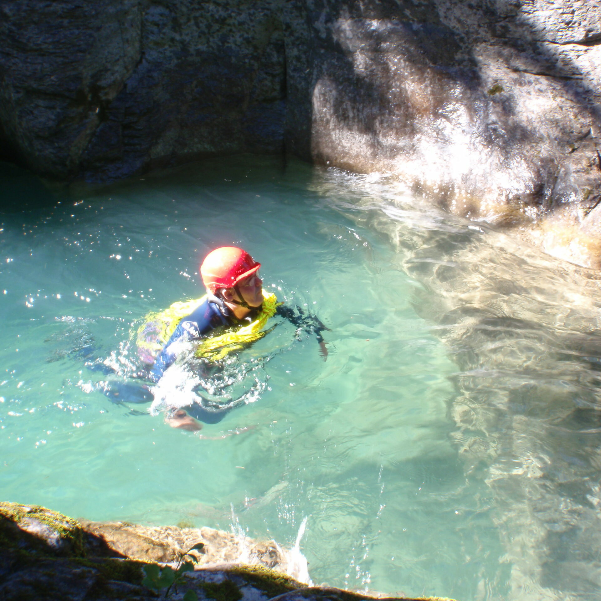 nage dans le canyon de la lance verdon canyoning